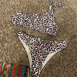 Leopard Knot one shoulder bikini